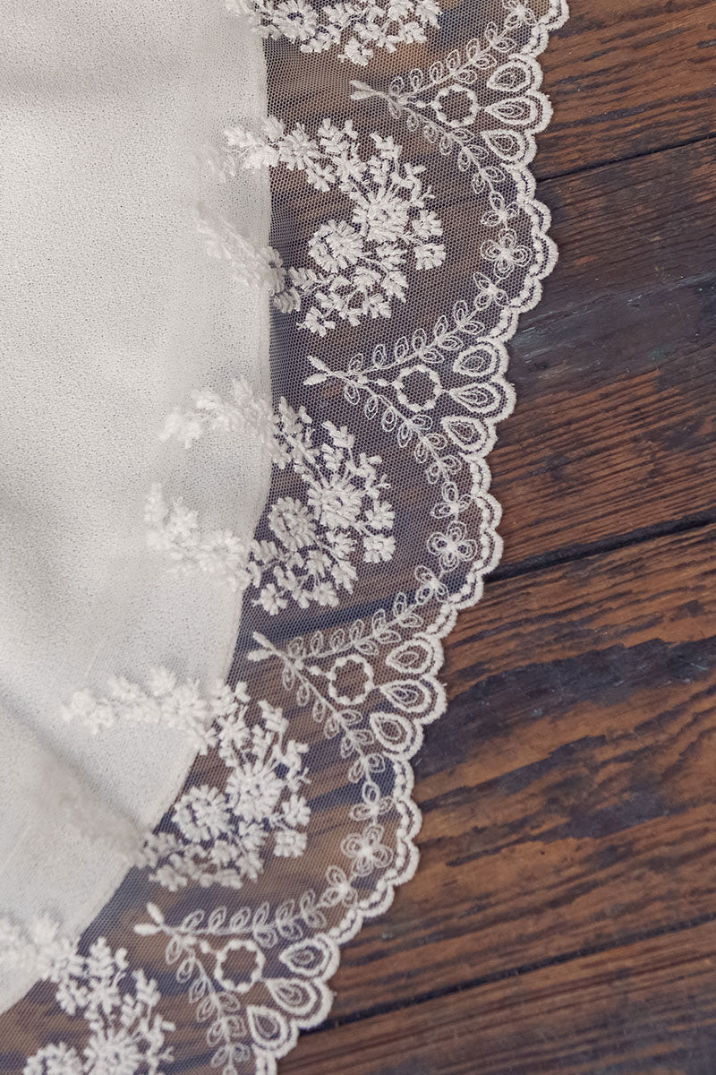 SILK STOLE WITH LACE TRIM