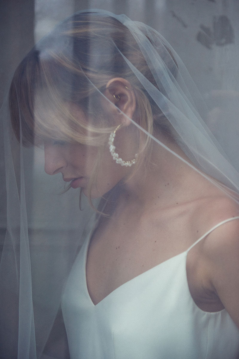 SHORT VEIL WITH RETURN