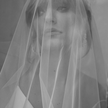 VOILE COURT AVEC RETOUR