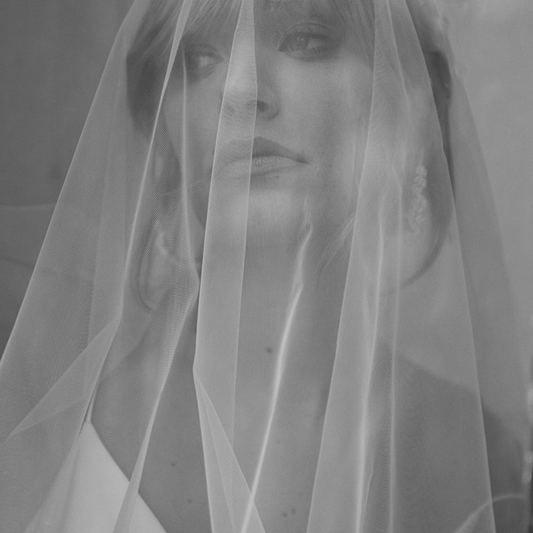 VOILE COURT AVEC RETOUR