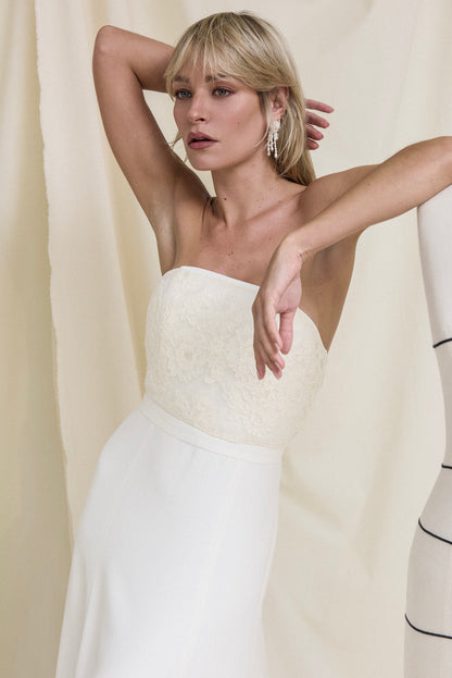 ROBE COURTNEY