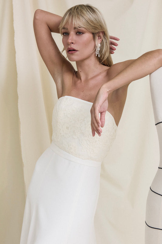 ROBE COURTNEY